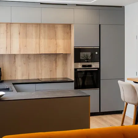 Apartmoments Juzna Trieda شقة